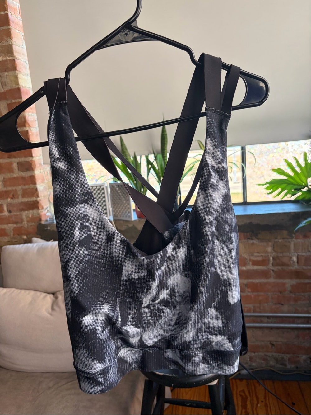 Old Navy PowerSoft Sports Bra 3X Floral Strappy Cross Back Black